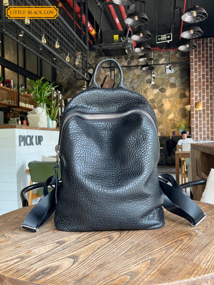 Leather Work Bag - حقيبة ظهر كاجوال من جلد الغنم