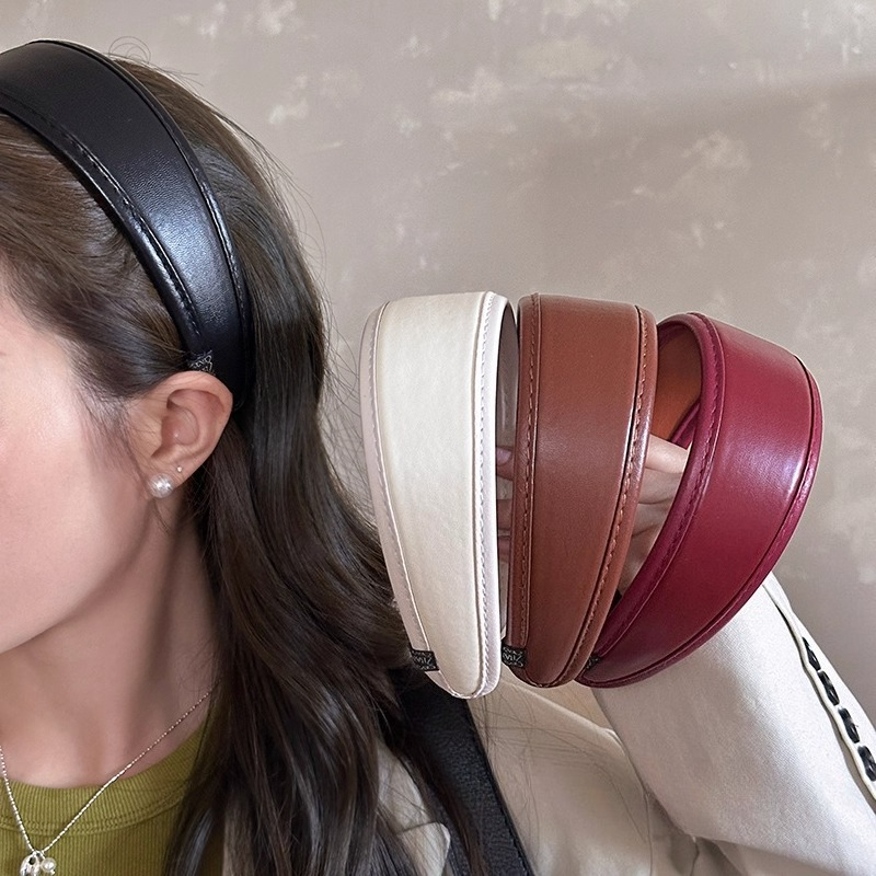 عصابات رأس جلدية بسيطة بلون ال - مراجعة Leatherwork Rings وسعره